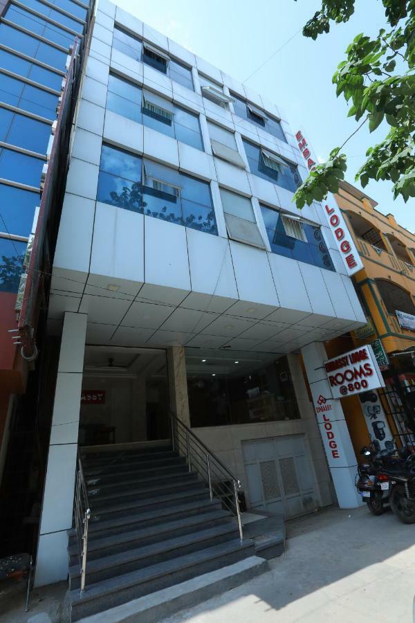 Hotel Embassy Bangalore Exterior photo