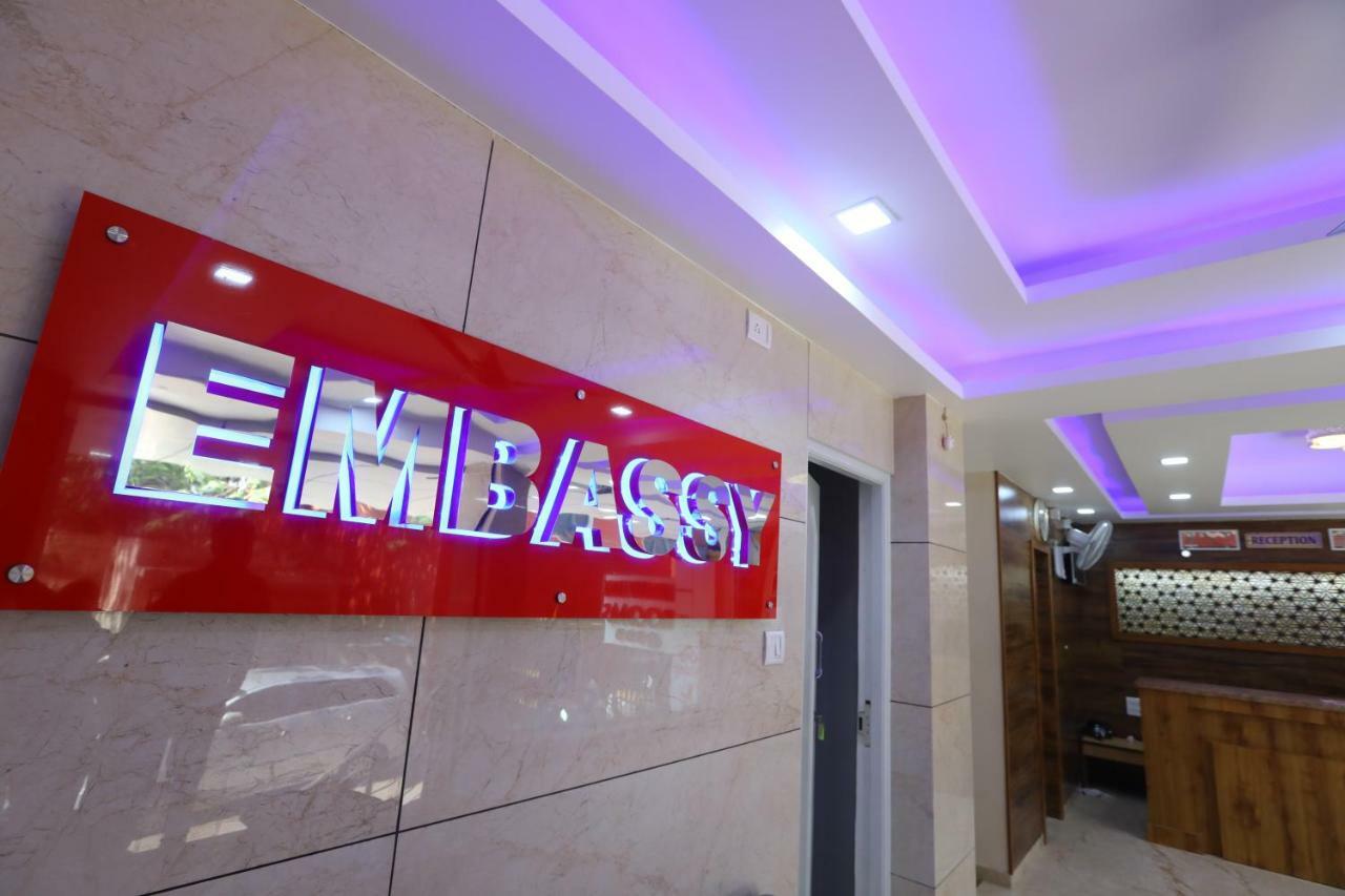 Hotel Embassy Bangalore Exterior photo